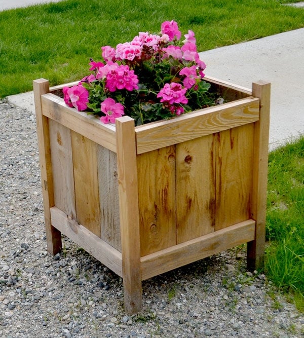 DIY (Easy & Inexpensive!) Planter Boxes | Jenna Sue Design Blog