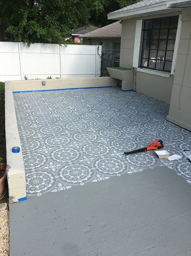 Stenciled Patio Makeover Tutorial, How To Stencil On Concrete Patio